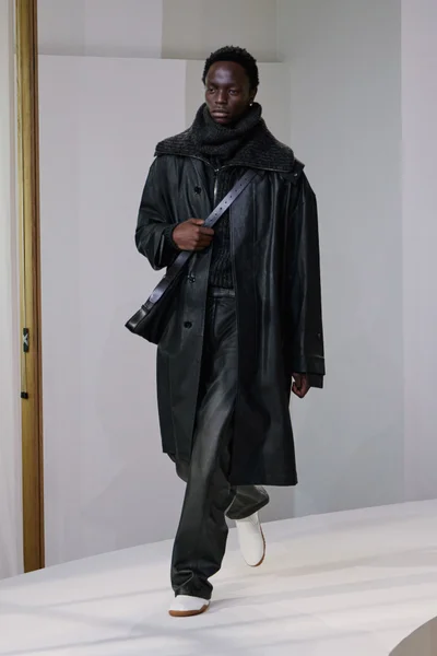 Look 37